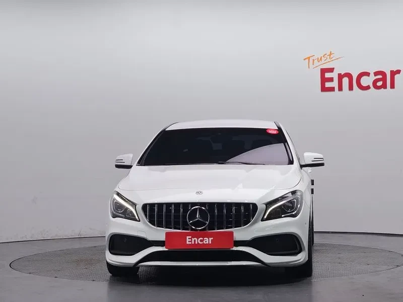 Mercedes-Benz CLA 2.5, снимка 3 - Автомобили и джипове - 54287760