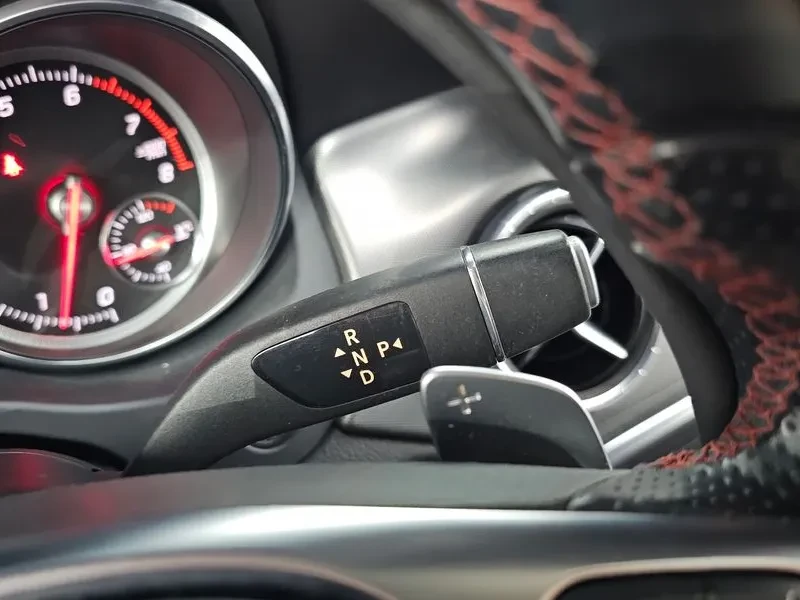 Mercedes-Benz CLA 2.5, снимка 9 - Автомобили и джипове - 54287760