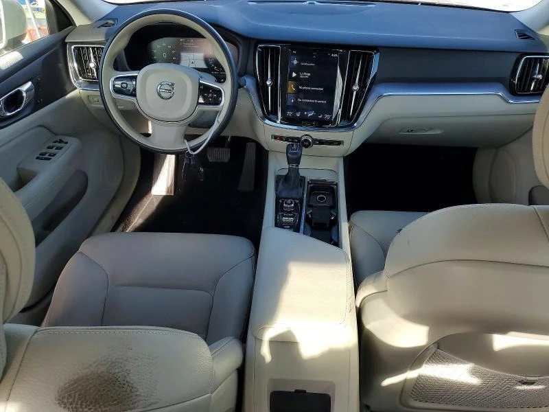 Volvo S60, снимка 8 - Автомобили и джипове - 54705611