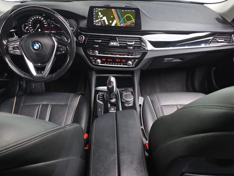 BMW 520 520d Luxury Special Edition| 190к.с.| ВКЛ.ТЕХНОТЕС, снимка 7 - Автомобили и джипове - 55221477