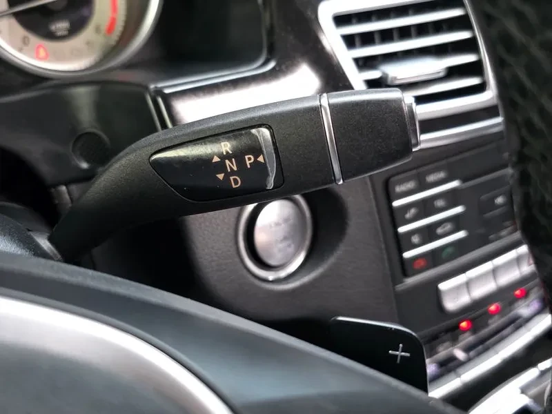 Mercedes-Benz E 220 BlueTEC - САМО 30% АВАНС, снимка 9 - Автомобили и джипове - 55800259
