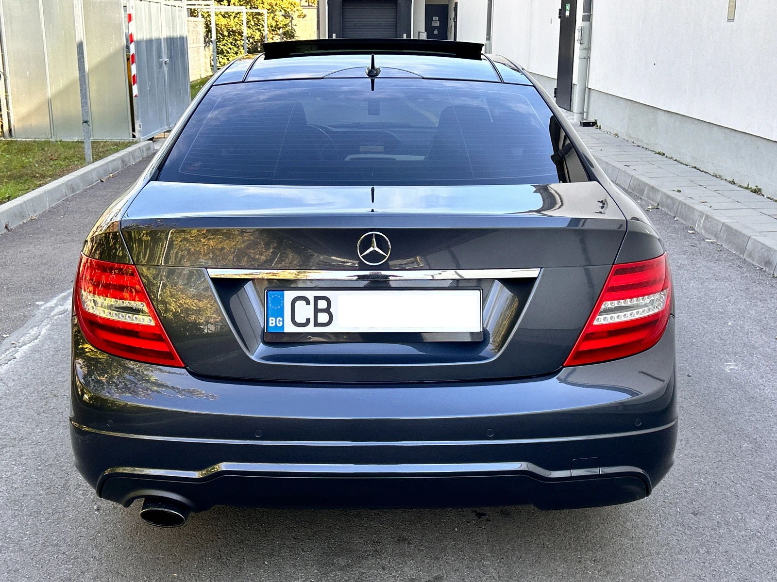 Mercedes-Benz C 250 AMG Sportpaket - изображение 3