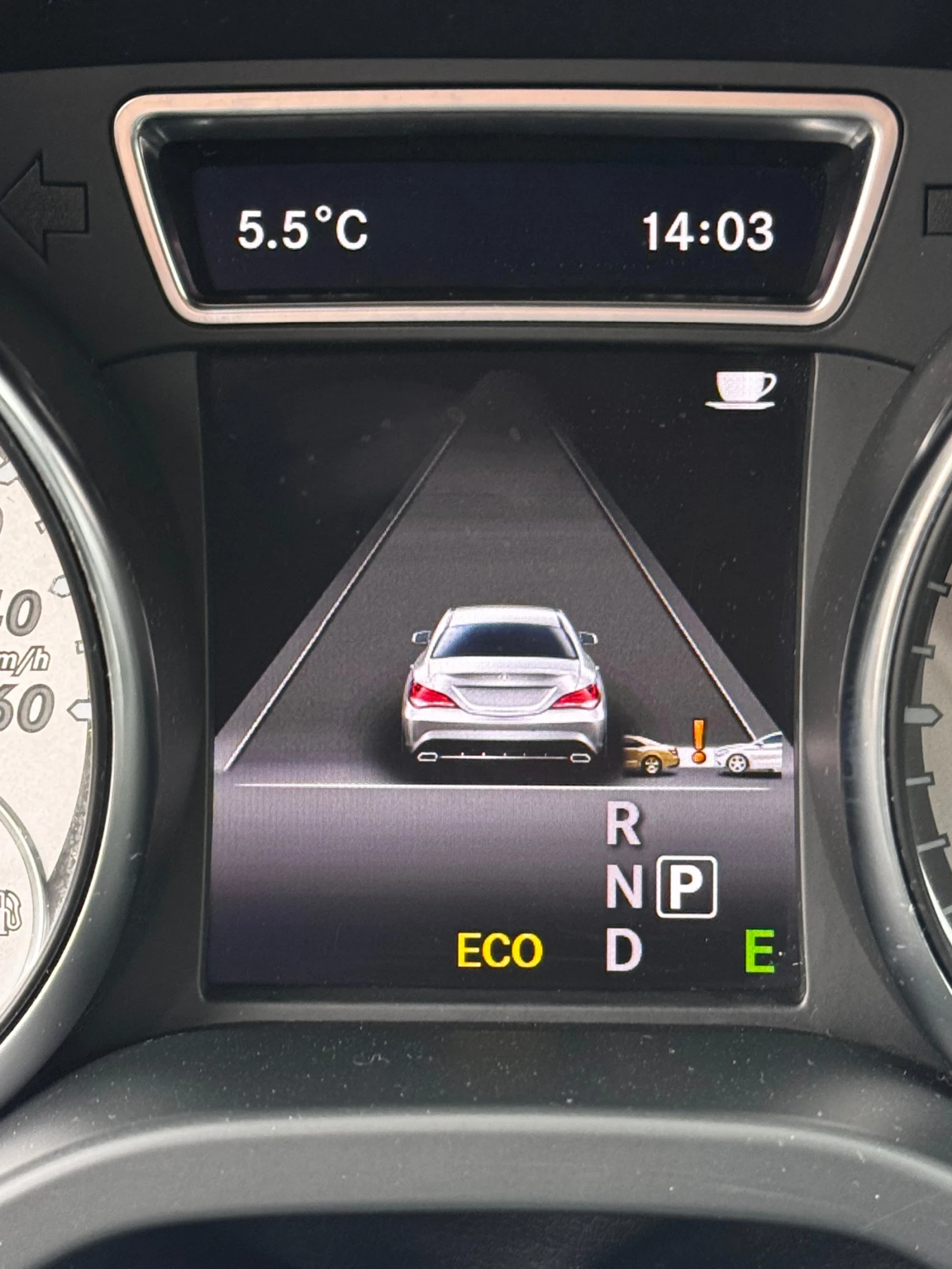 Mercedes-Benz CLA 220 AMG / DISTRONIC / 4-MATIC  - изображение 9