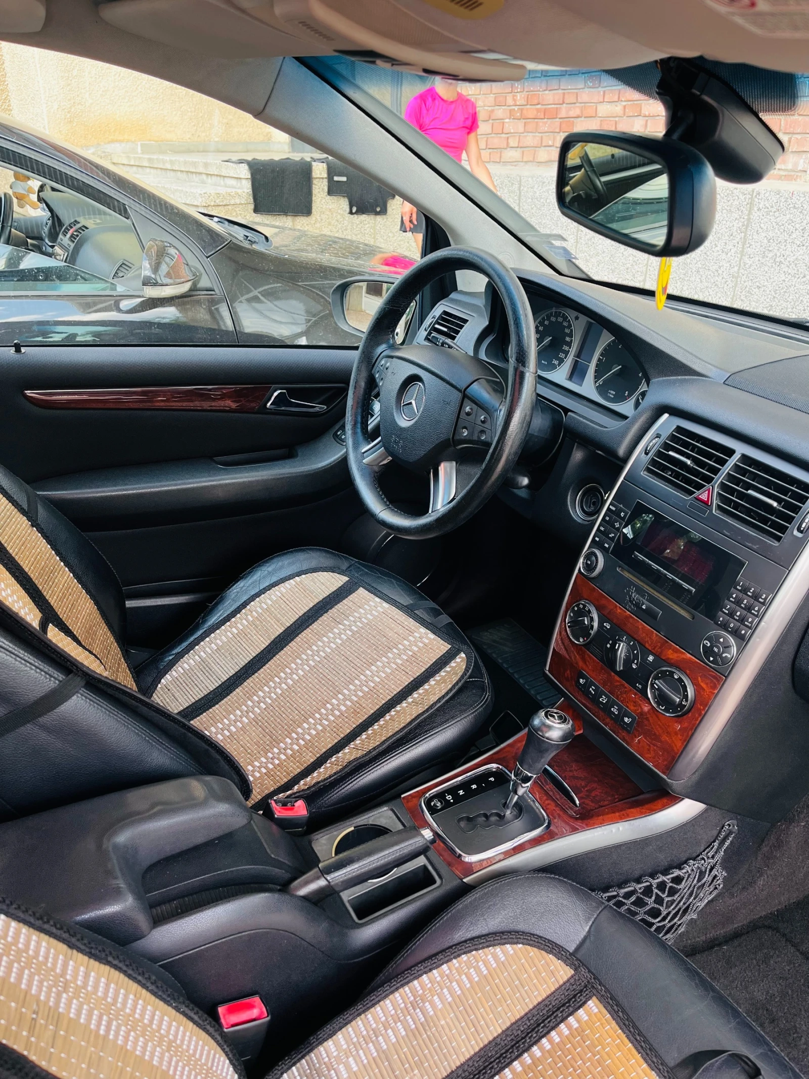 Mercedes-Benz B 180  - изображение 5