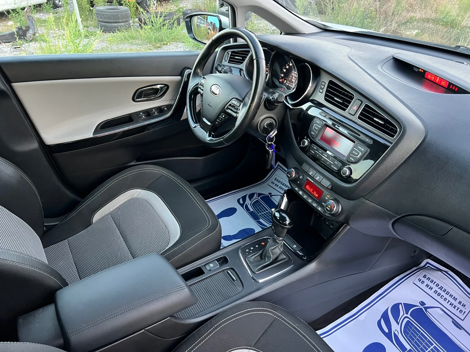 Kia Ceed 1.6 CRDi//128Кс//Авкоматик//Дигитално табло | Mobile.bg — изображение 12