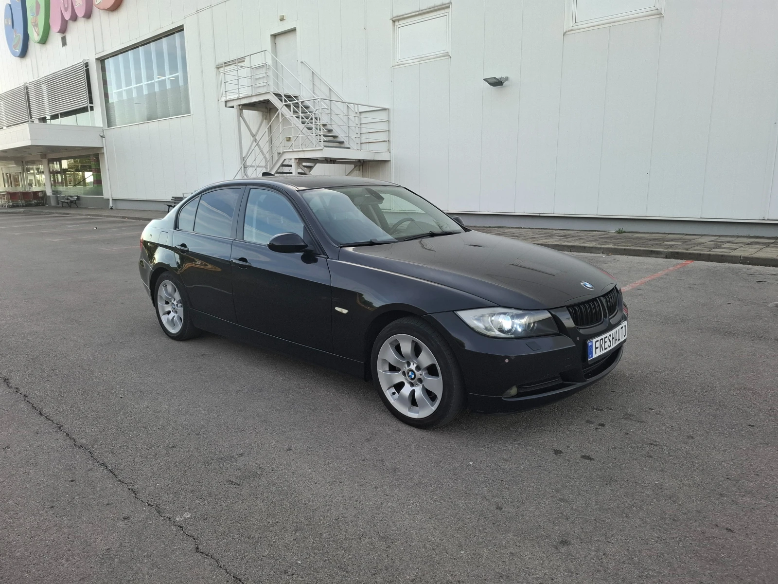 BMW 320 2.0D XENON АВТОПИЛОТ 6ск. - изображение 2