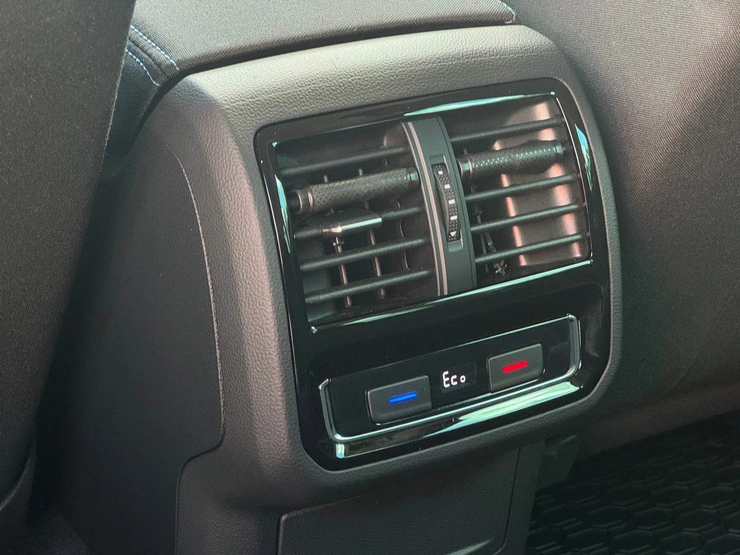 VW Passat VW Passat Var GTE Plug-In-Hybrid 1.4 TSI - изображение 7