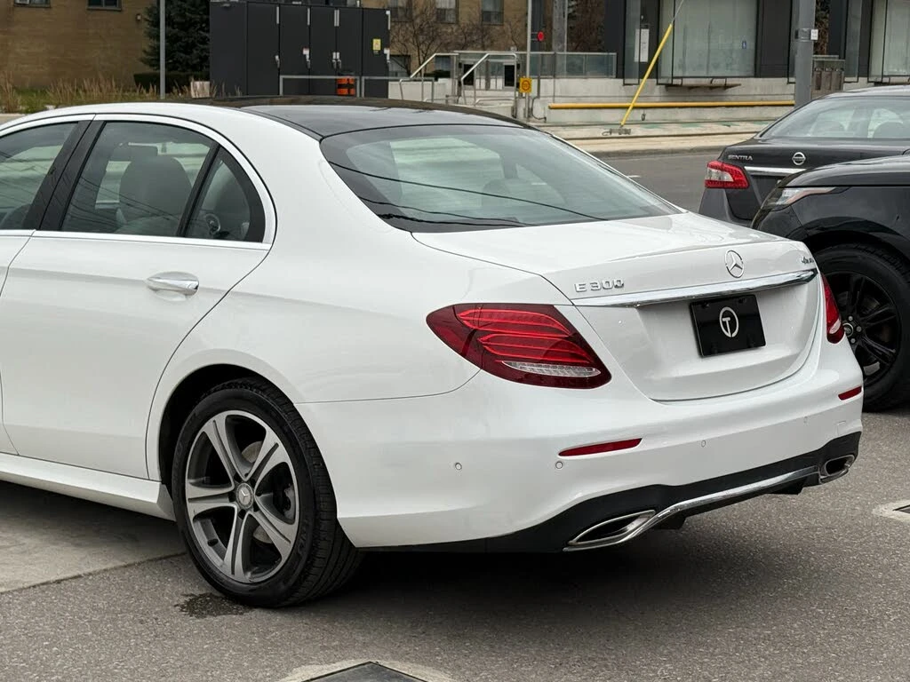 Mercedes-Benz E 300 4MATIC/DIGITAL/KEYLESS/AMG/BURMESTER/ - изображение 5