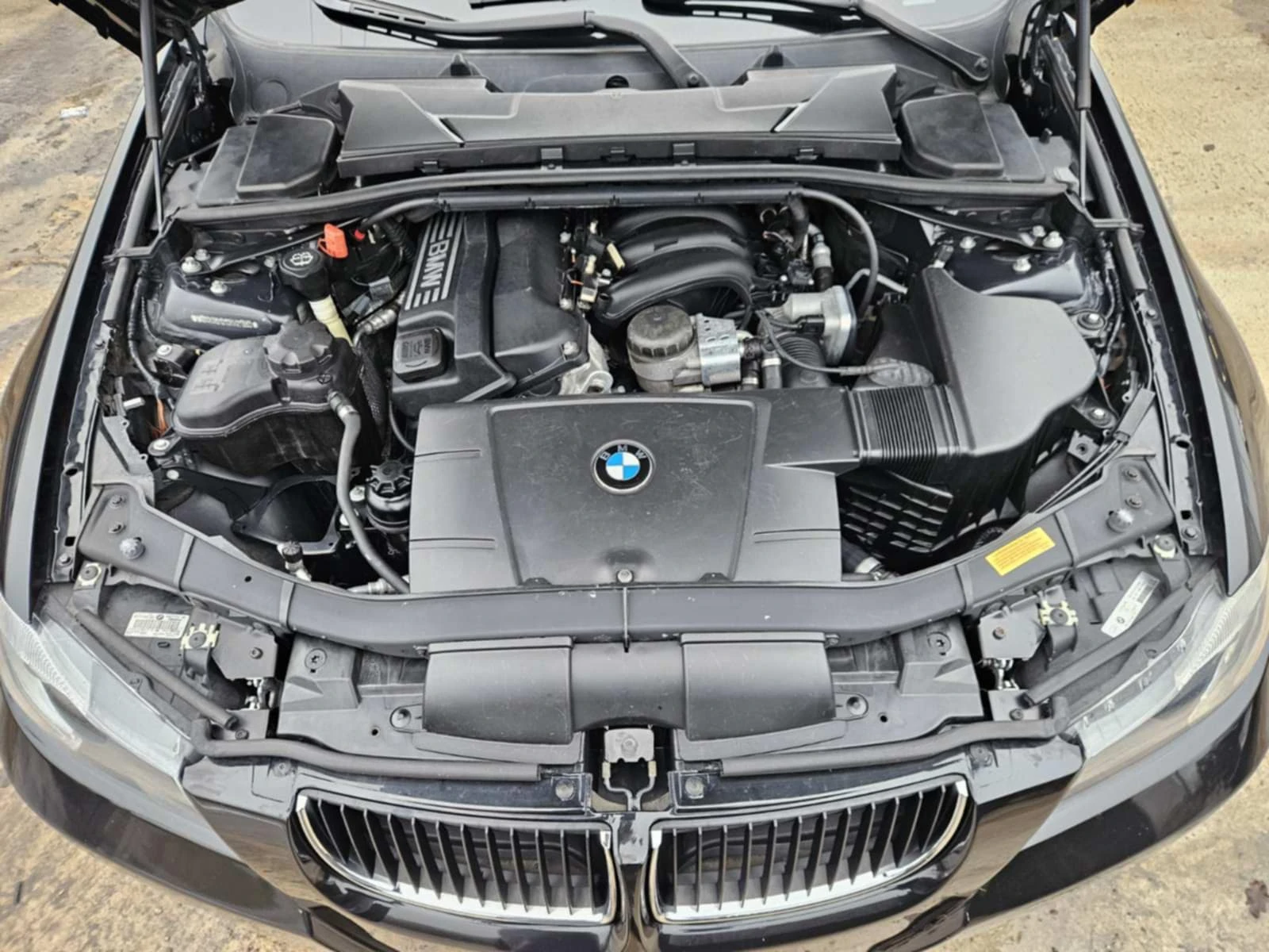 BMW 320 2.0 - изображение 10