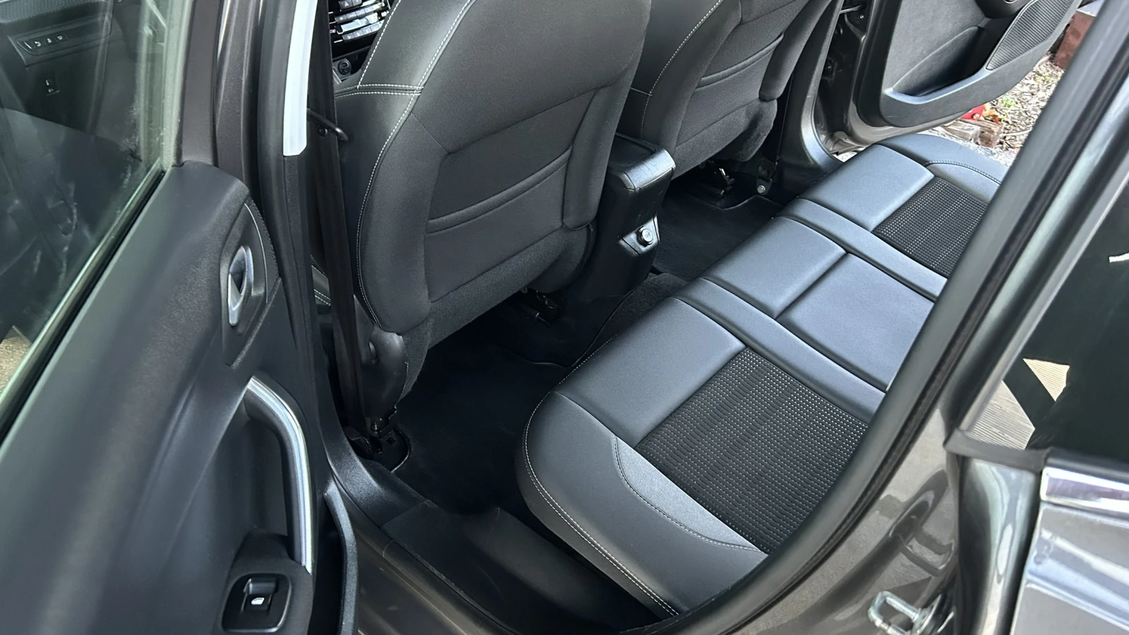 Peugeot 2008 1.2* Allure* * Camera* NAVI* * EURO6* F | Mobile.bg   10