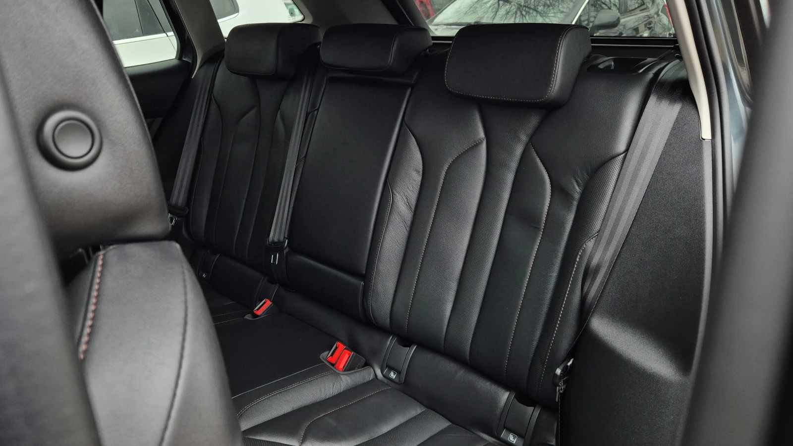 Skoda Enyaq iV80  ТЕРМОПОМПА, снимка 9 - Автомобили и джипове - 53724251