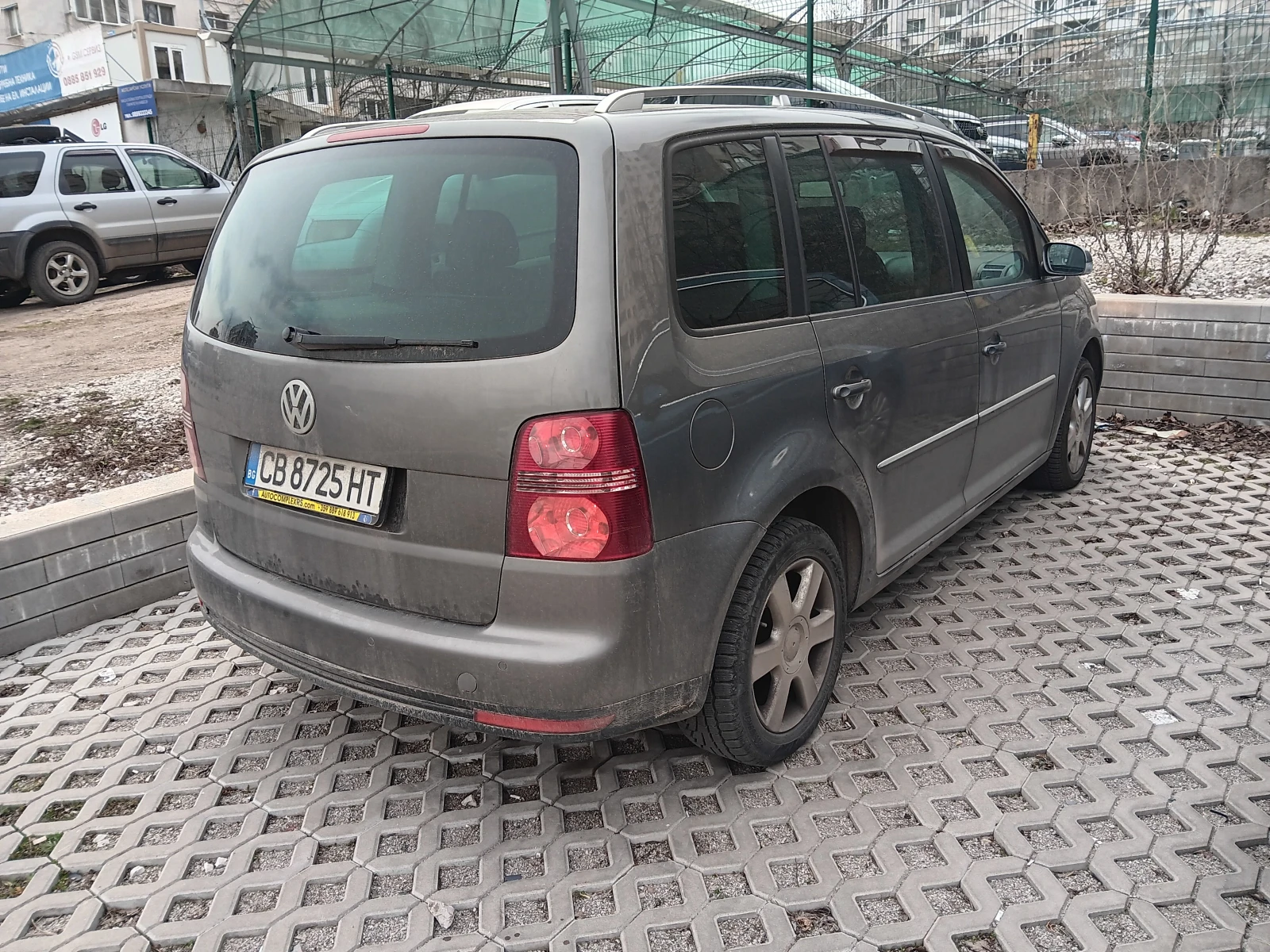 VW Touran, снимка 3 - Автомобили и джипове - 54458698