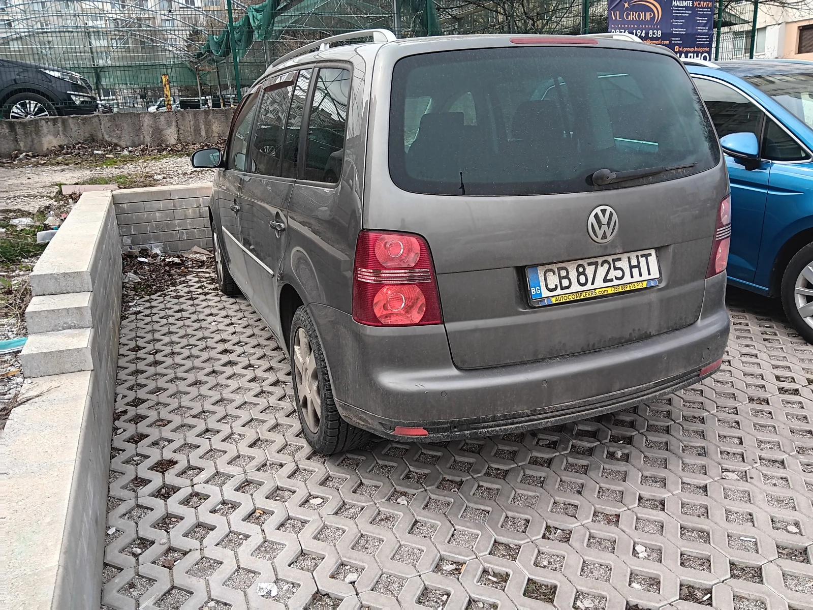 VW Touran, снимка 4 - Автомобили и джипове - 54458698