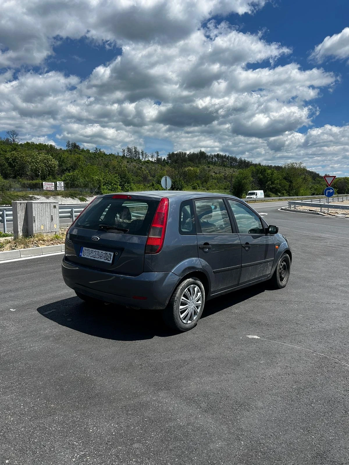 Ford Fiesta 1.25, снимка 7 - Автомобили и джипове - 54550063