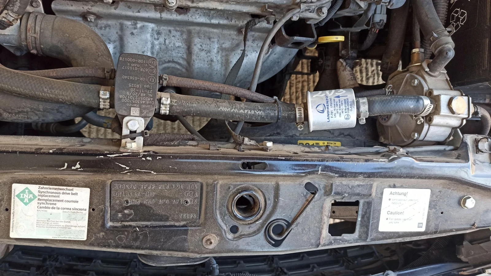 Opel Astra Уникат, снимка 5 - Автомобили и джипове - 54680801