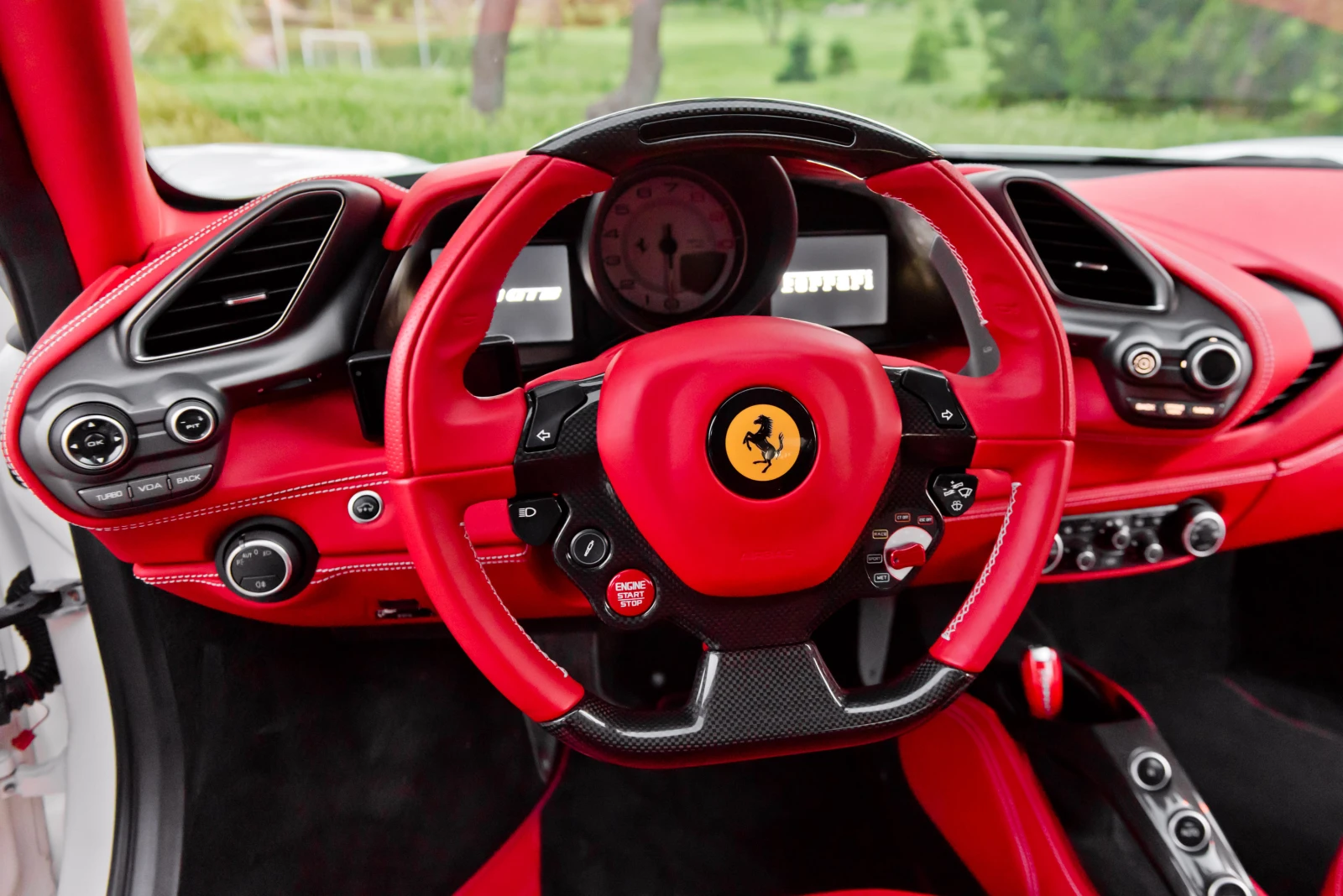 Ferrari 488 7500км , снимка 11 - Автомобили и джипове - 54695112