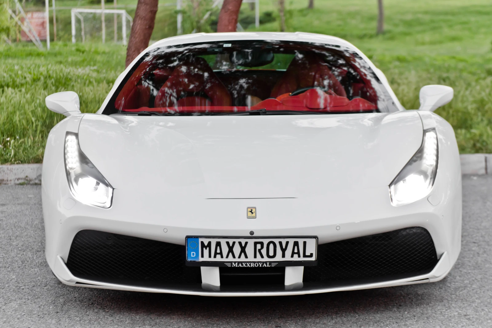 Ferrari 488 7500км , снимка 2 - Автомобили и джипове - 54695112