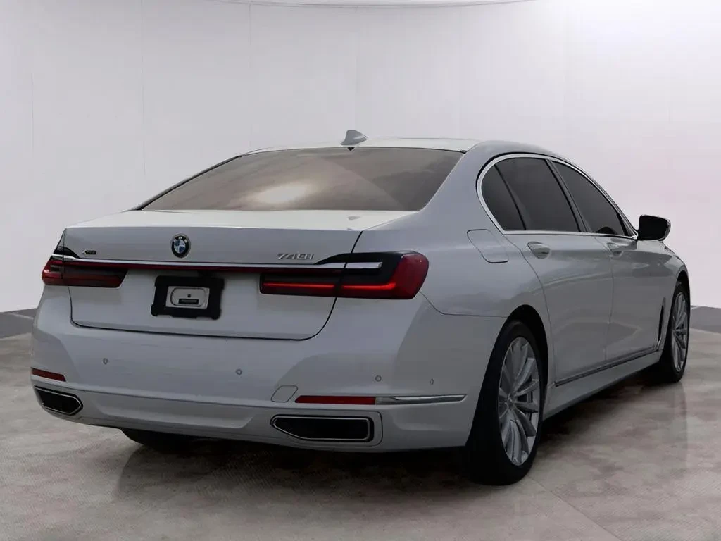 BMW 740 xDrive, снимка 5 - Автомобили и джипове - 54811329