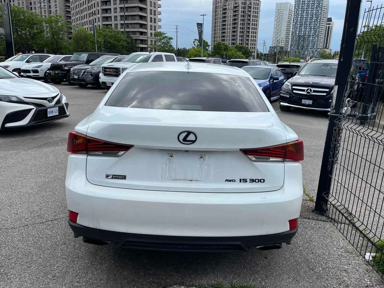 Lexus IS 300 * AWD * CARFAX * ОТ ПРЕДСТАВИТЕЛСТВО, снимка 4 - Автомобили и джипове - 55061708