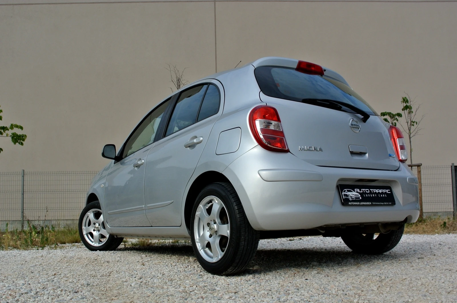 Nissan Micra РЕГИСТРИРАН * 1.2* КЛИМАТРОНИК* ЕВРО5В* АВТОПИЛОТ*, снимка 4 - Автомобили и джипове - 55663214