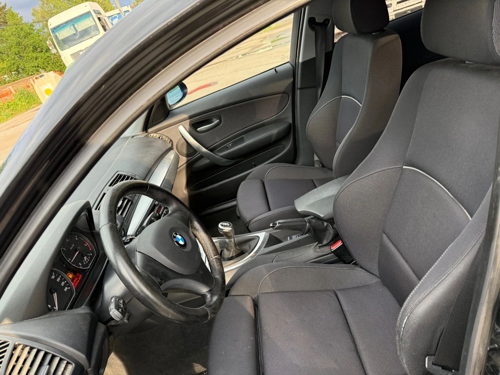 BMW 118, снимка 7 - Автомобили и джипове - 55841833