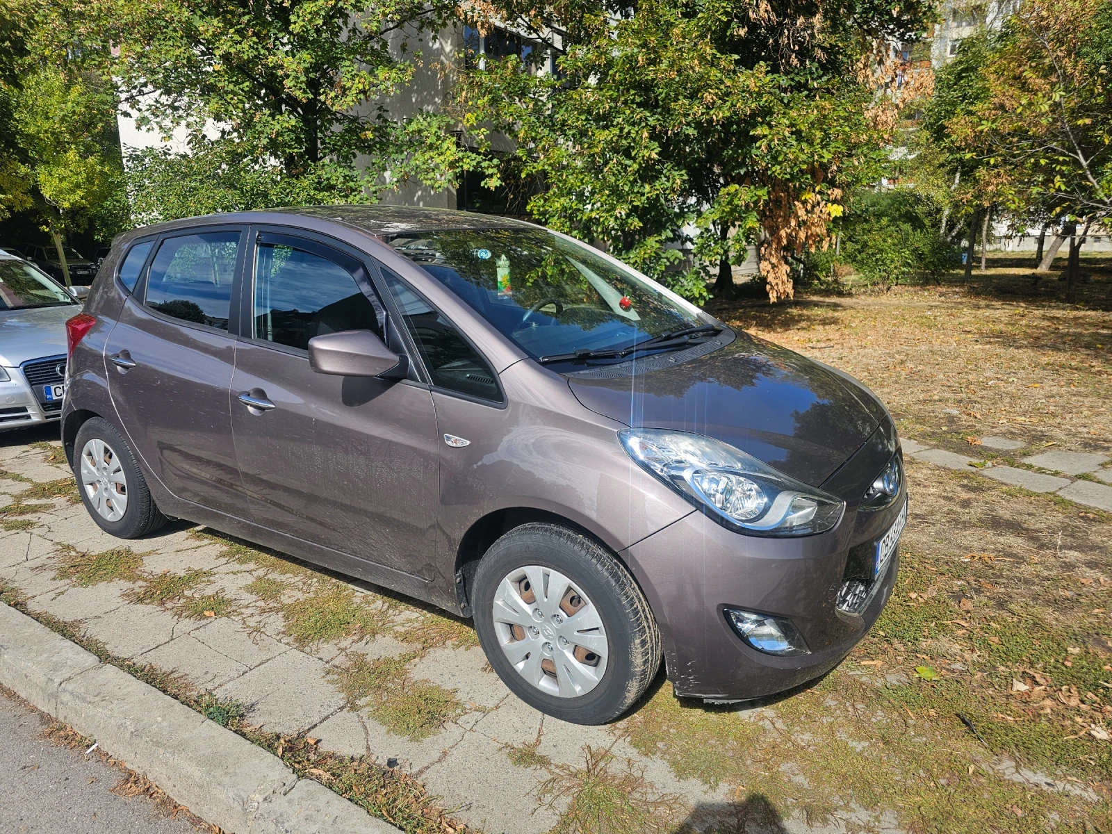 Hyundai Ix20, снимка 4 - Автомобили и джипове - 55892524