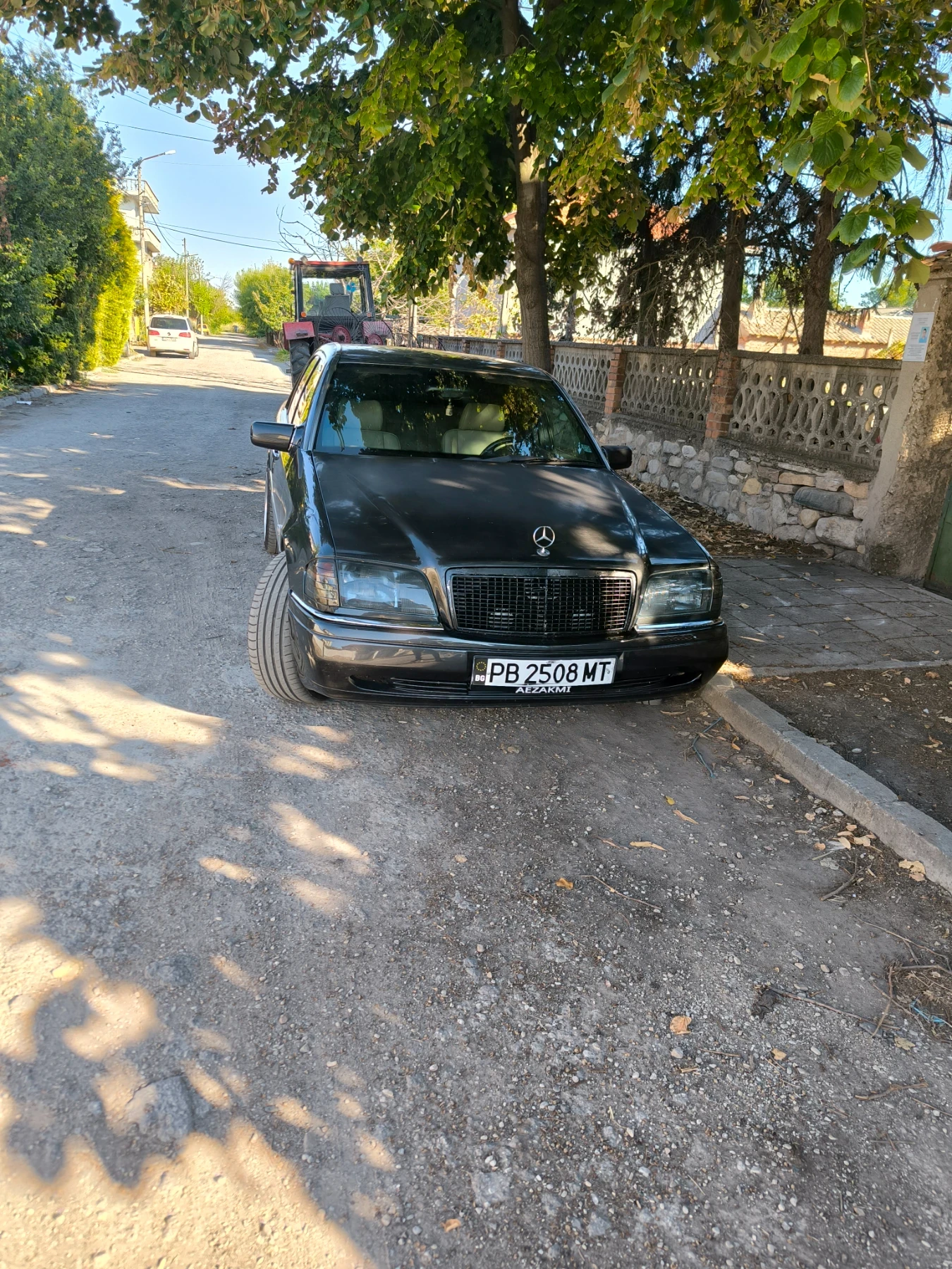 Mercedes-Benz C 180 Бензин-газ, снимка 5 - Автомобили и джипове - 56197644