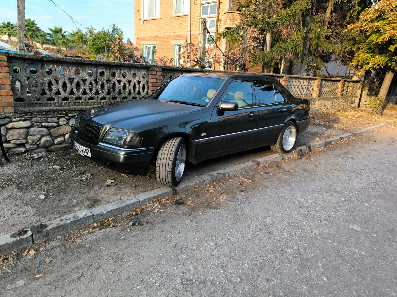 Mercedes-Benz C 180 Бензин-газ