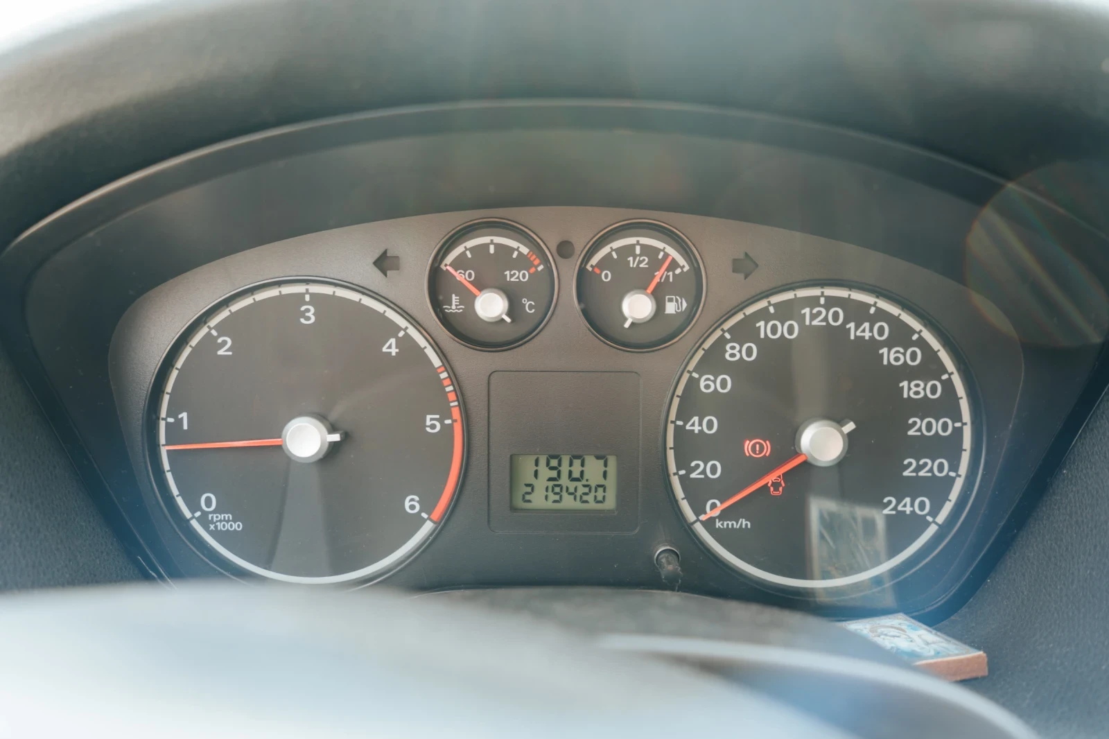 Ford Focus 1.6TDCI, снимка 10 - Автомобили и джипове - 56256219