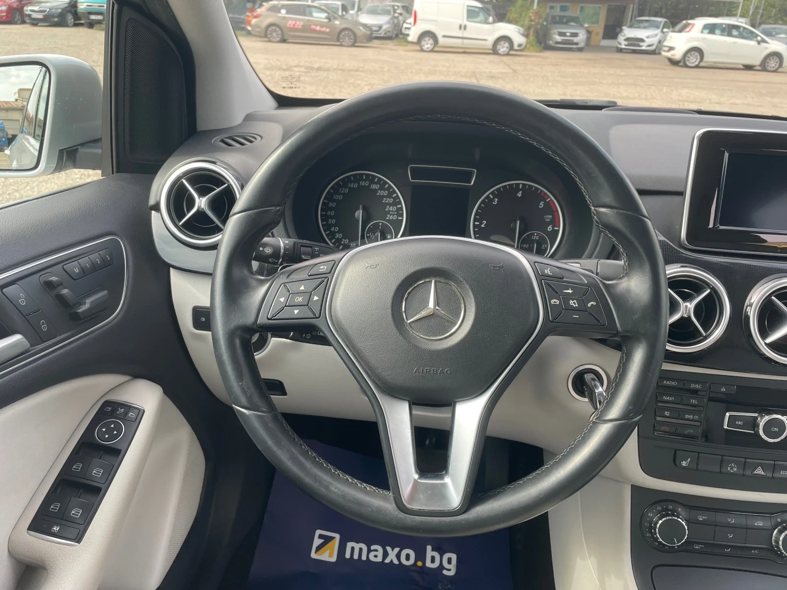 Mercedes-Benz B 180, снимка 13 - Автомобили и джипове - 56273336