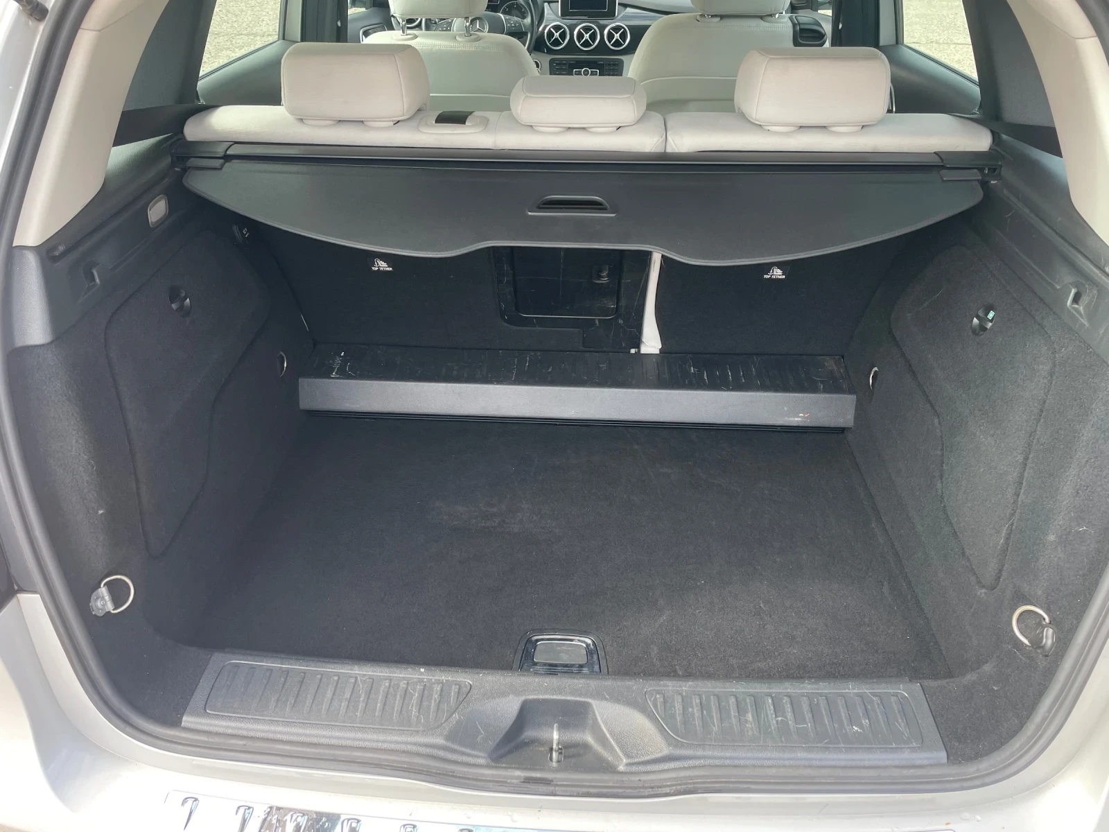 Mercedes-Benz B 180, снимка 16 - Автомобили и джипове - 56273336
