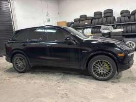 Porsche Cayenne * S E Hybrid * СЛЕДЕНЕ НА ЛЕНТИ * ОБДУХВАНЕ - 17800 € / 34813.77 лв. - 90379697 3