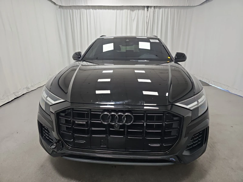 Audi Q8 BlackOptic* QUATTRO* MATRIX* DIGITAL* 360* Bi-Colo, снимка 1 - Автомобили и джипове - 48709221