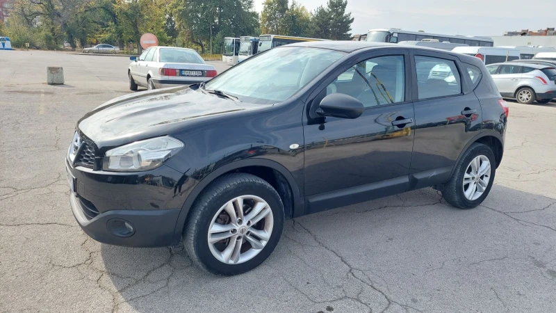 Nissan Qashqai 1.5dci, снимка 3 - Автомобили и джипове - 52148779