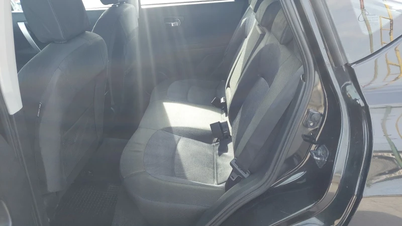 Nissan Qashqai 1.5dci, снимка 7 - Автомобили и джипове - 52148779