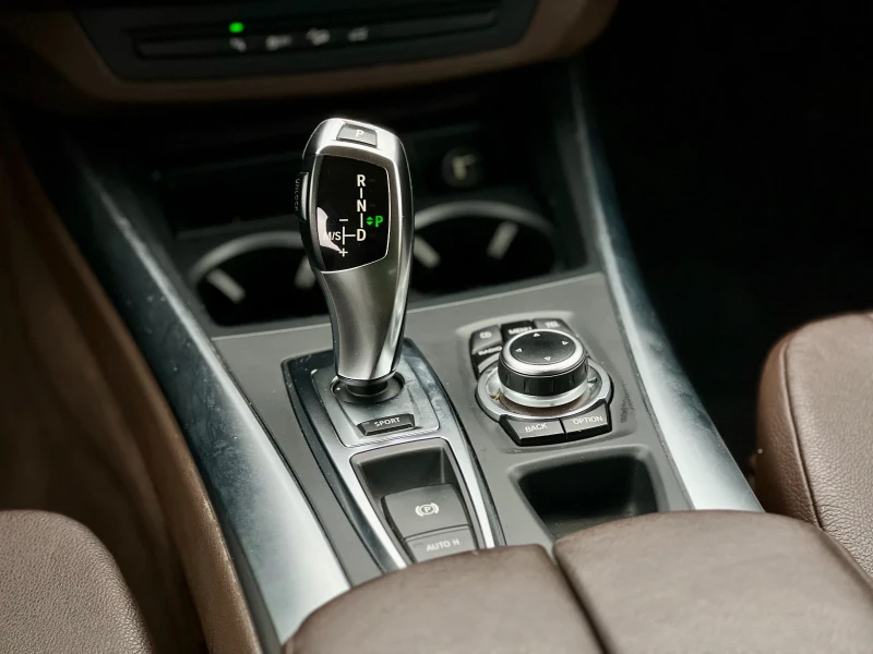 BMW X5 SPORT / 6+ 1 МЕСТА / ОБСЛУЖЕН / КАСКО / NAVI, снимка 10 - Автомобили и джипове - 52325950