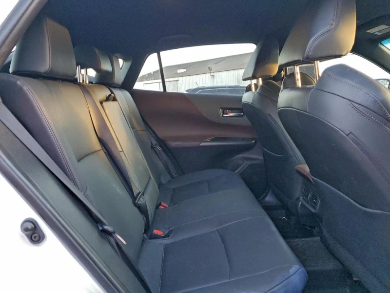 Toyota Venza 2.5l Le, снимка 11 - Автомобили и джипове - 53183719