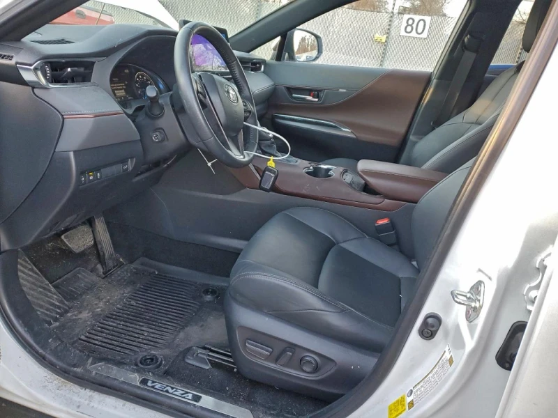 Toyota Venza 2.5l Le, снимка 7 - Автомобили и джипове - 53183719