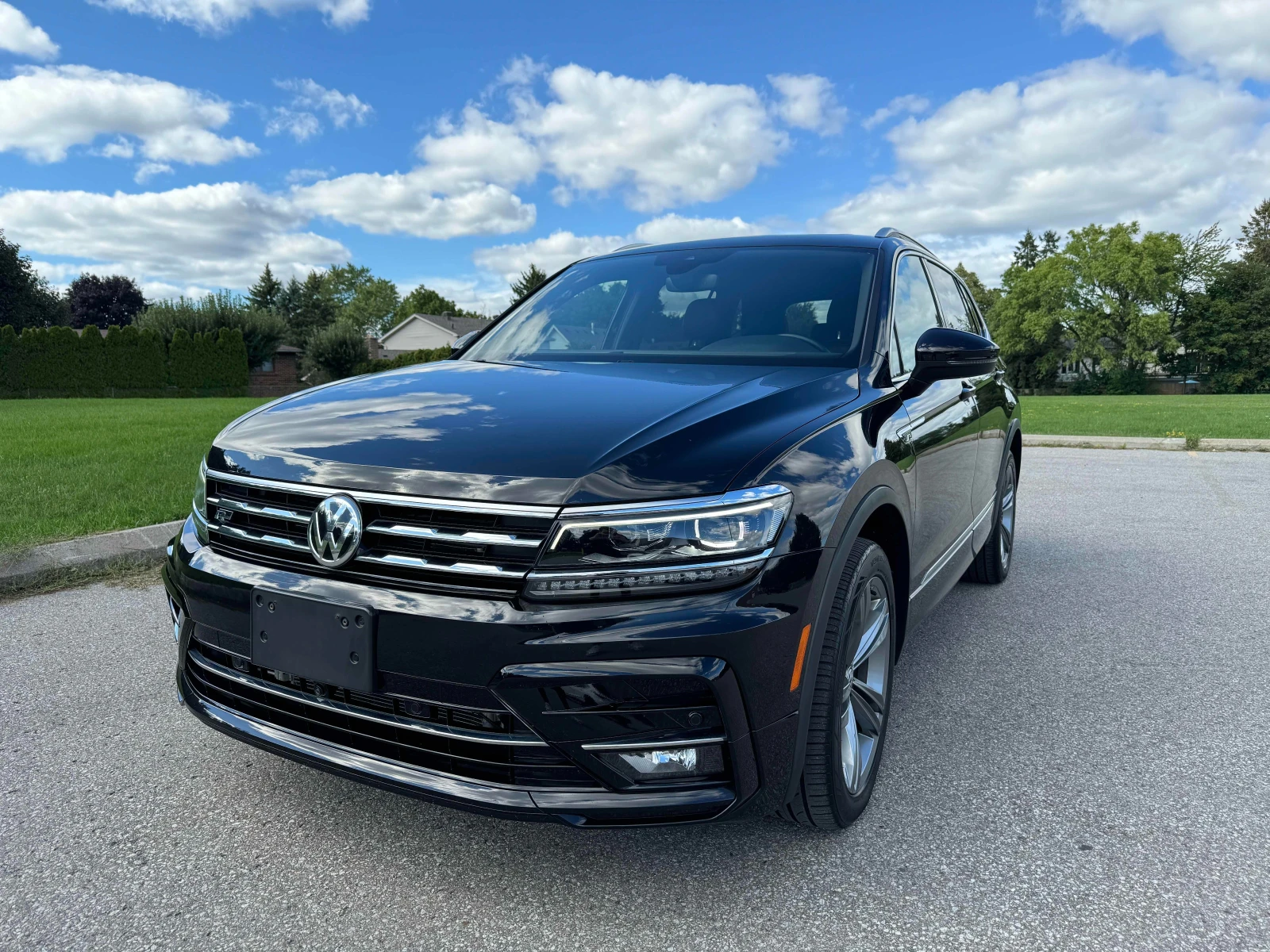 VW Tiguan Highline CARFAX АВТО КРЕДИТ  - изображение 3