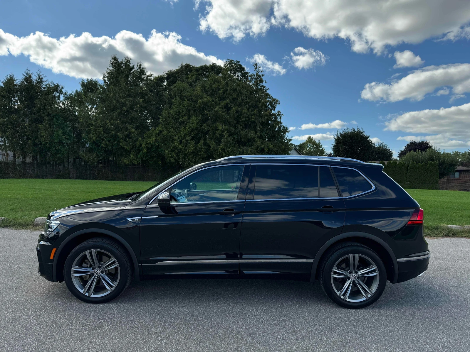 VW Tiguan Highline CARFAX АВТО КРЕДИТ  - изображение 6