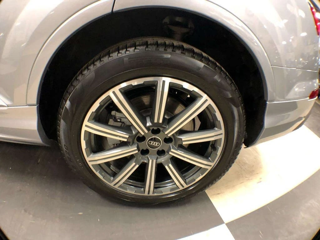 Audi Q7 * quattro Premium Plus * CARFAX * ЦЕНА ДО БГ - изображение 10