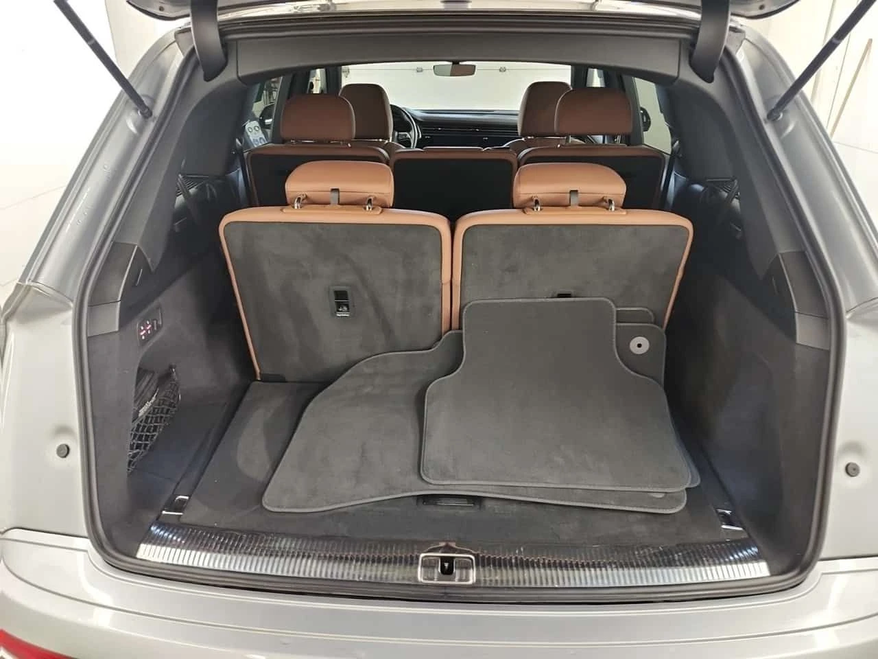 Audi Q7 * PROGRESSIV * CARFAX * ЦЕНА ДО БГ, снимка 15 - Автомобили и джипове - 55081426