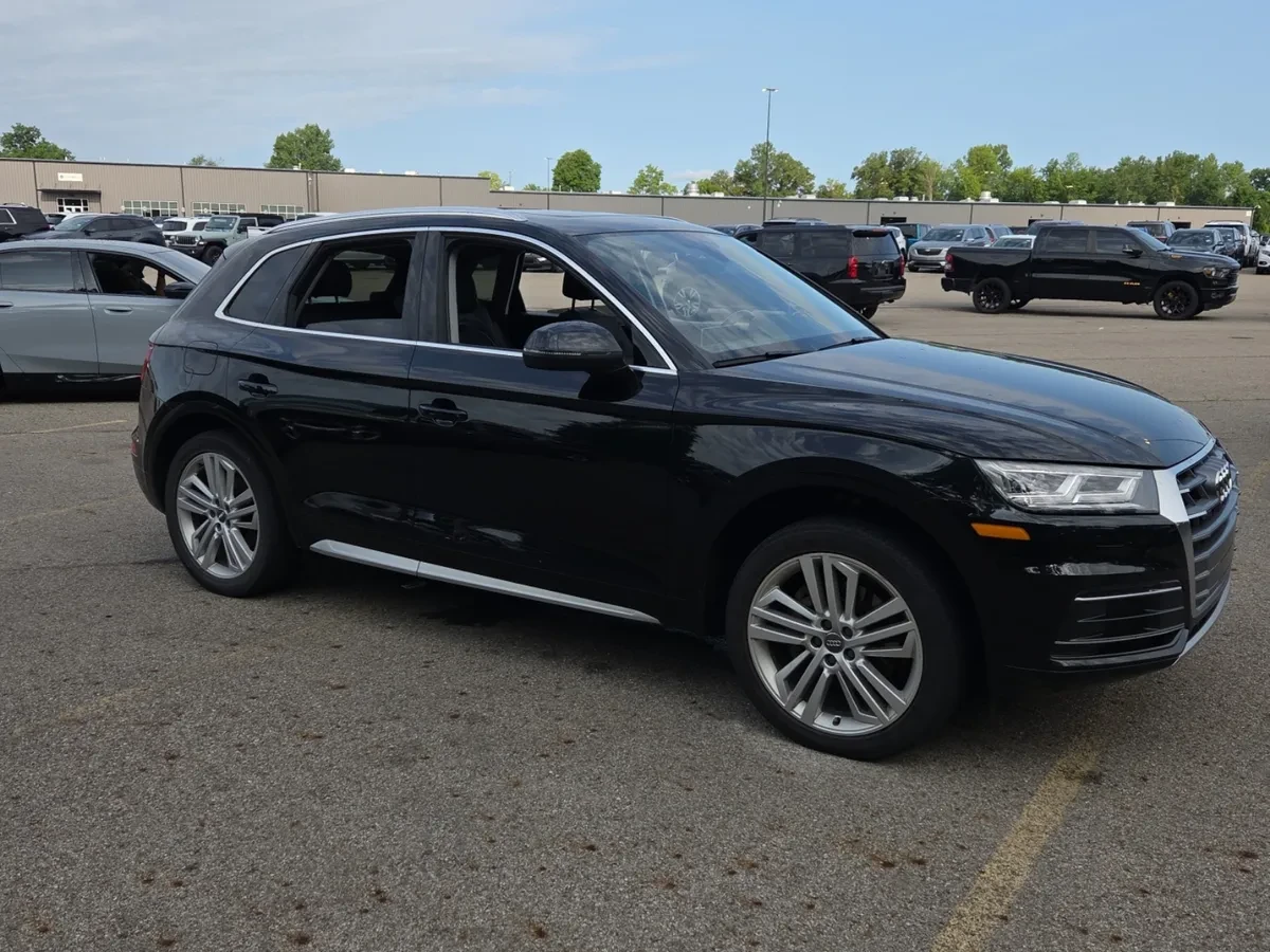 Audi Q5 PREMIUM PLUS, снимка 7 - Автомобили и джипове - 55390466