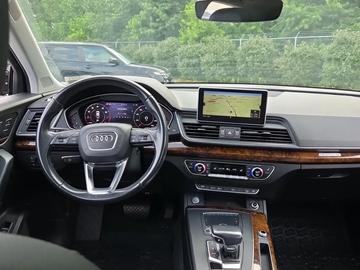 Audi Q5 PREMIUM PLUS, снимка 10 - Автомобили и джипове - 55390466