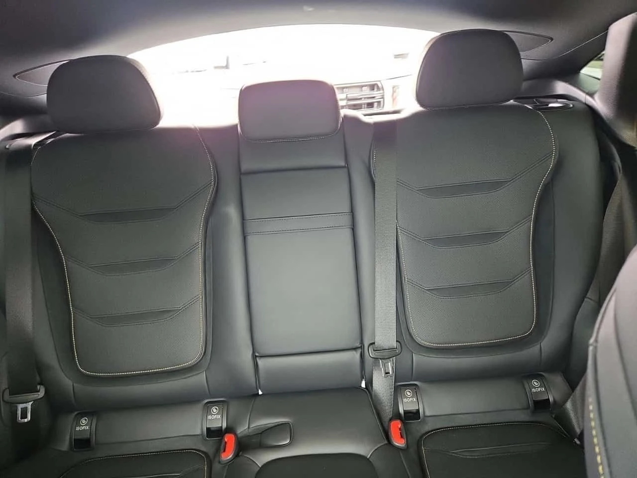 Mercedes-Benz GLC 63 AMG  * CARFAX * ОПЦИЯ ЗА ФИНАНСИРАНЕ, снимка 12 - Автомобили и джипове - 55455851