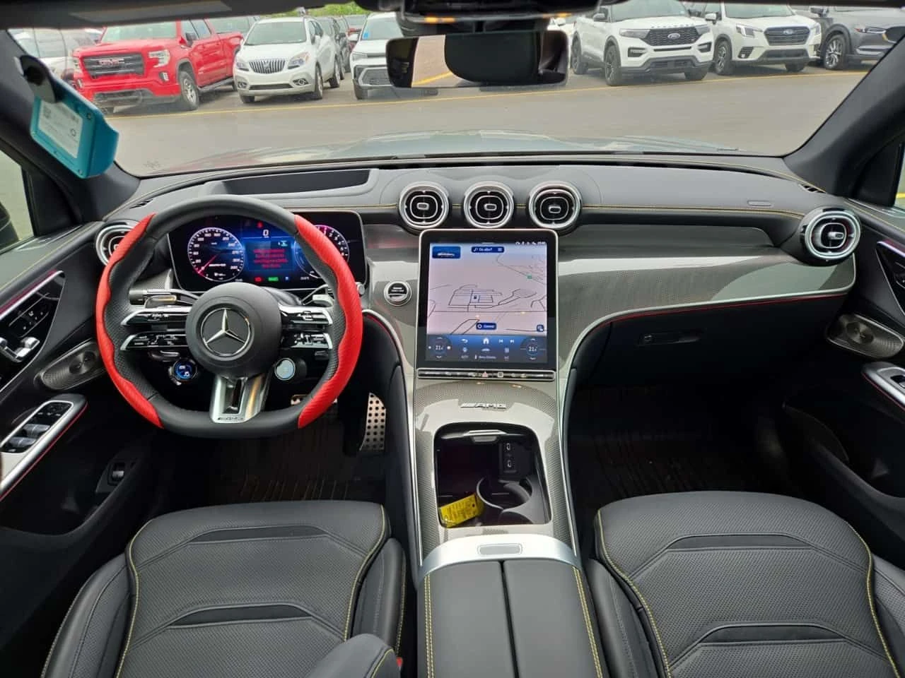 Mercedes-Benz GLC 63 AMG  * CARFAX * ОПЦИЯ ЗА ФИНАНСИРАНЕ, снимка 10 - Автомобили и джипове - 55455851