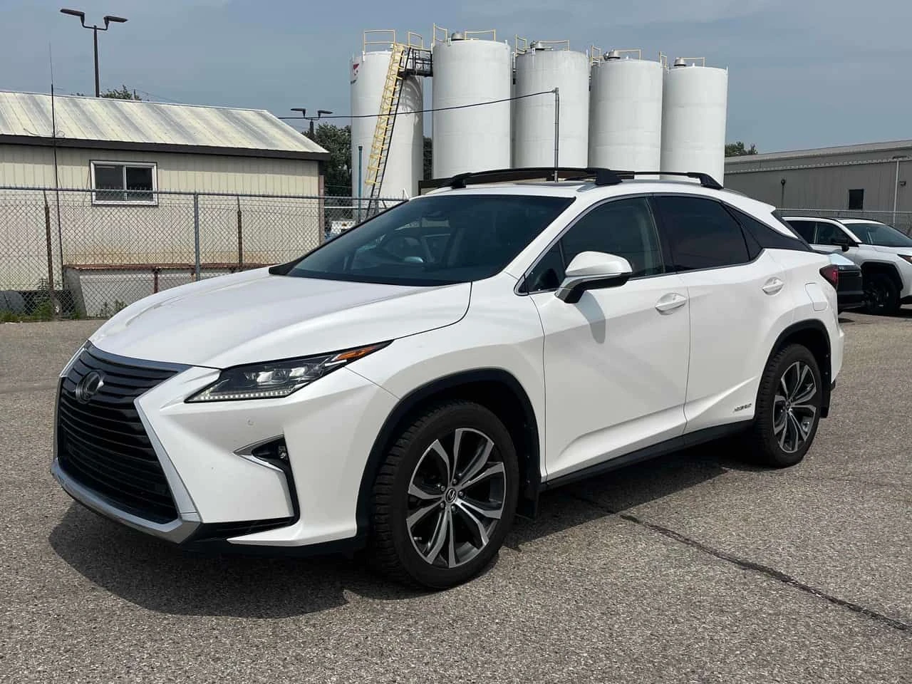 Lexus RX 450h CARFAX, снимка 2 - Автомобили и джипове - 55477771