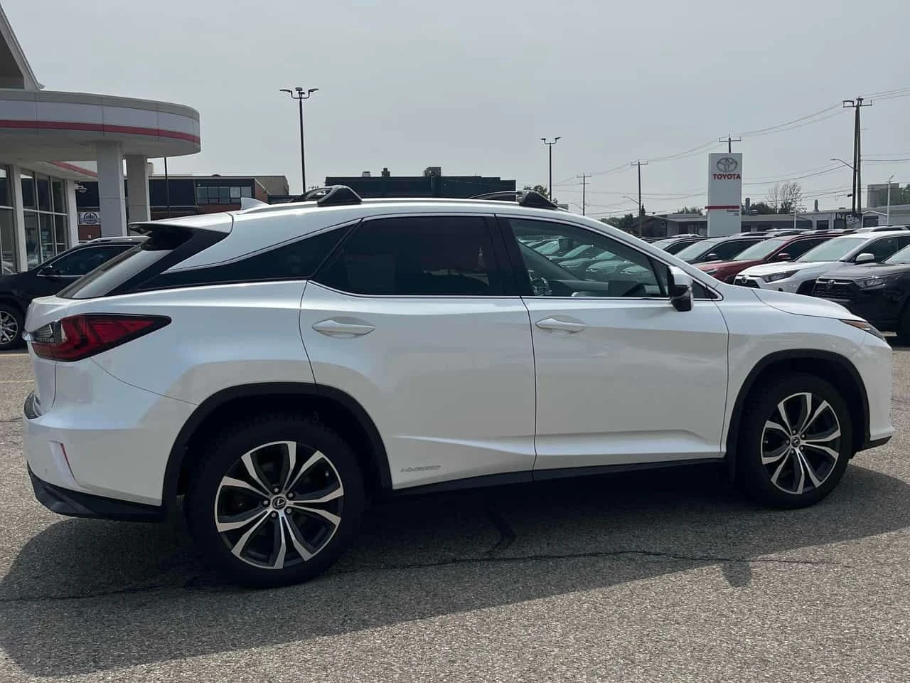 Lexus RX 450h CARFAX, снимка 4 - Автомобили и джипове - 55477771