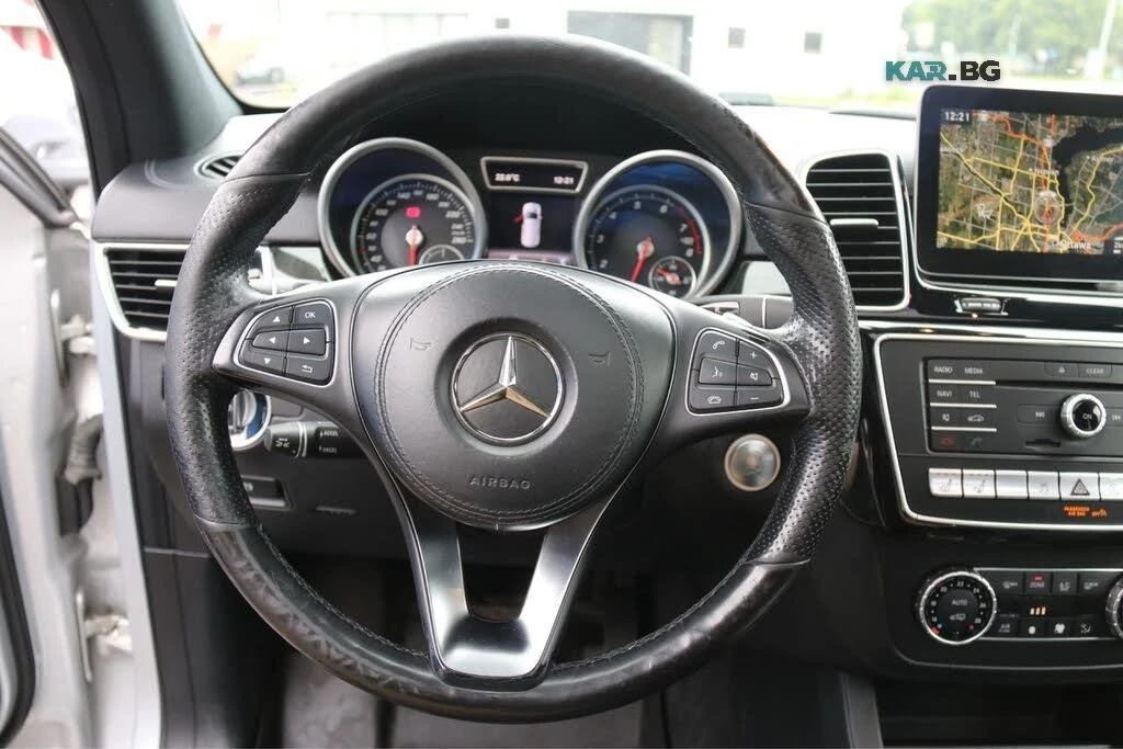 Mercedes-Benz GLS 500 AMG* DISTRONIC* ОБДУХ* 360* 7МЕСТА, снимка 13 - Автомобили и джипове - 55753282