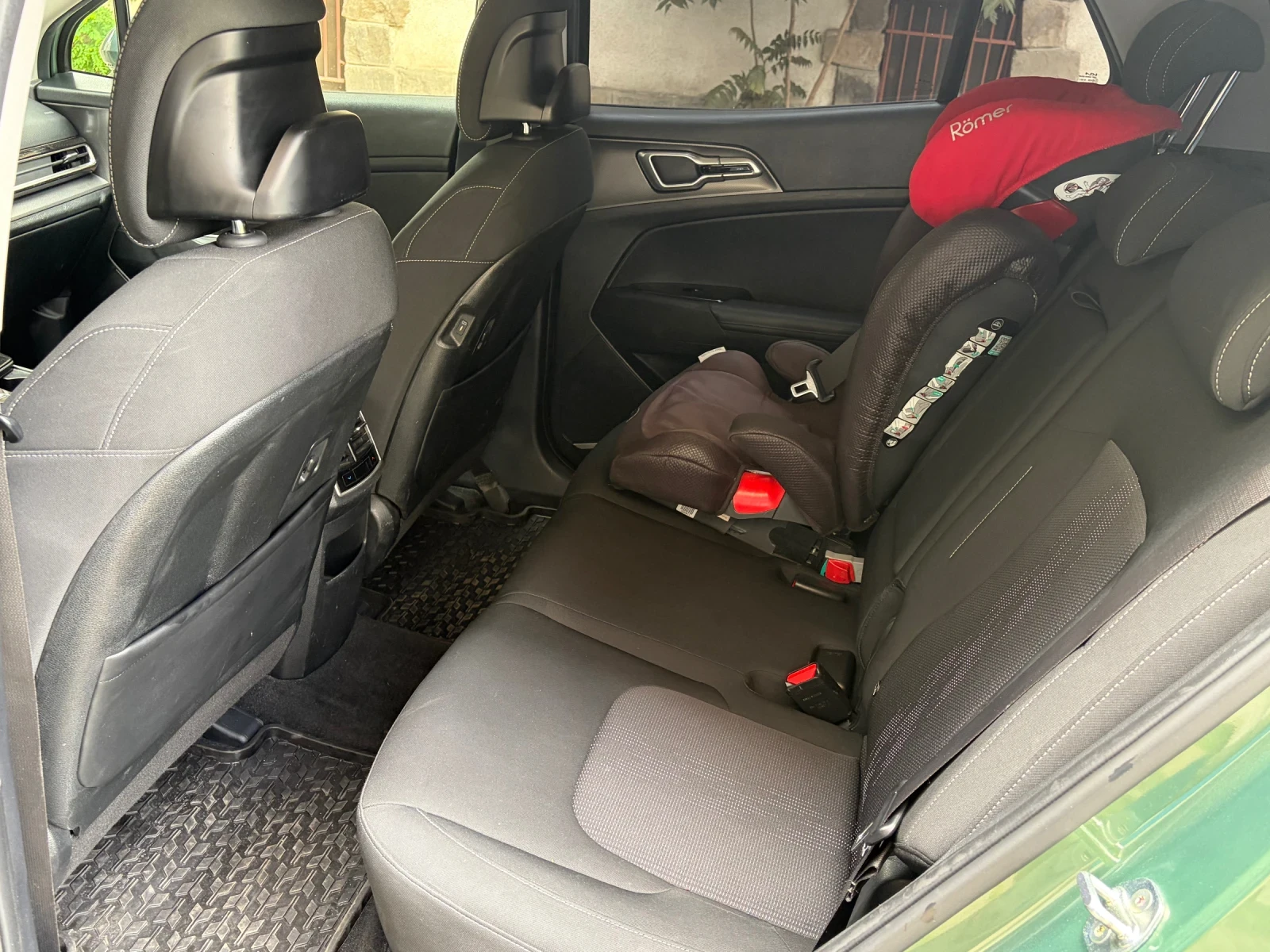 Kia Sportage plug-in hybrid, снимка 5 - Автомобили и джипове - 56143832